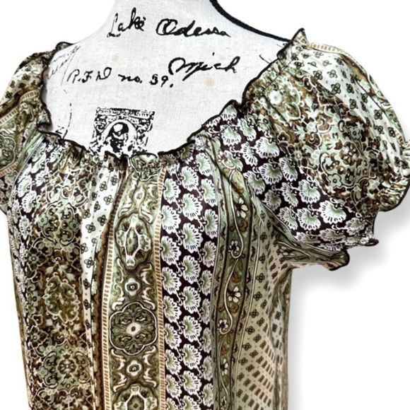 CATO Paisley Ruffled Short Sleeve Blouse Size S - Picture 4 of 7